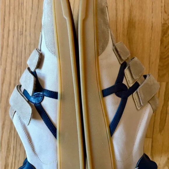 Veronica Beard Reagan Velcro Sneaker Beige & Navy Canvas & Leather Size 10 - Picture 5 of 10